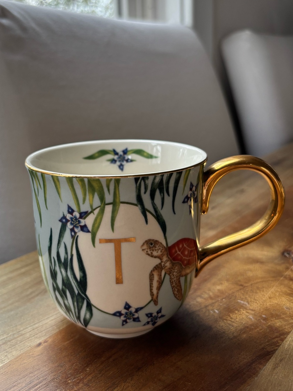 Anthropologie Lou Rota T turtle mug
